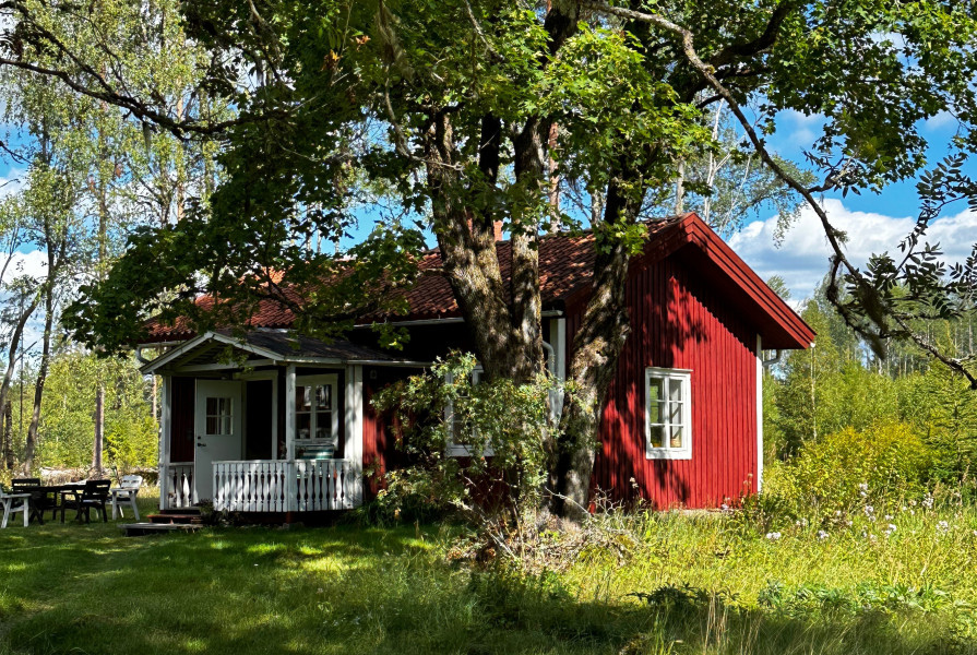Deglundsnäset - lakeside cabin