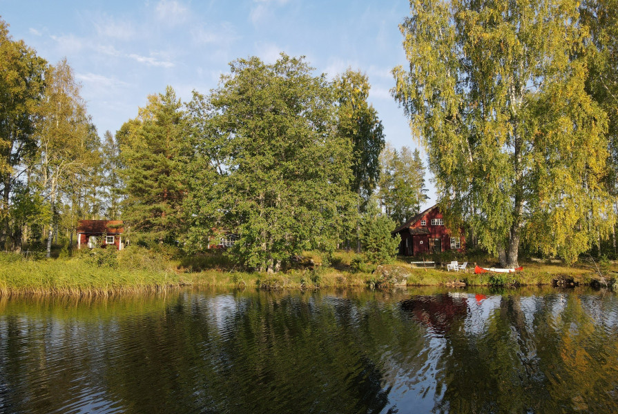 Deglundsnäset - lakeside cabin
